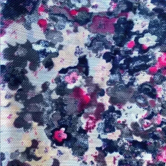 Talbots Pencil Skirt size 4 - Picture 9 of 9